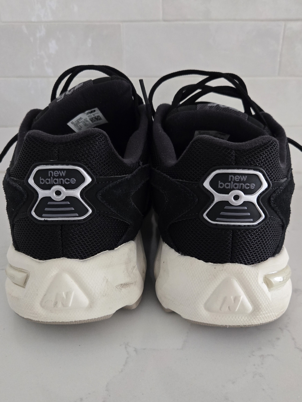 EUC New Balance 725 Black Athletic Sneakers Shoes Casual Men's ML725BB Size 12 - Picture 7 of 9